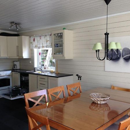 Flekkeroy Sjoboder 4 Soverom 8 Senger Kjere Bagian luar foto