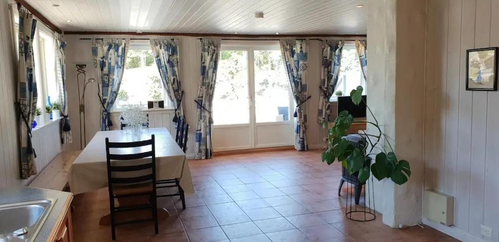 Flekkeroy Sjoboder 4 Soverom 8 Senger Kjere Bagian luar foto