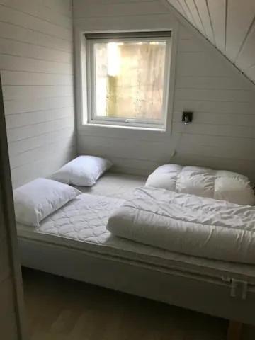 Flekkeroy Sjoboder 4 Soverom 8 Senger Kjere Bagian luar foto